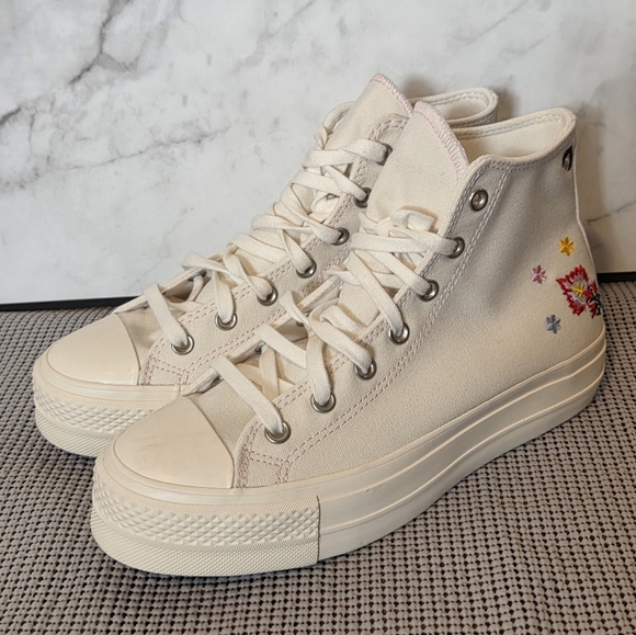 Converse Chuck Taylor All Star Hi Lift Floral Embroidery Women Sneaker Shoes 9 - Picture 4 of 9